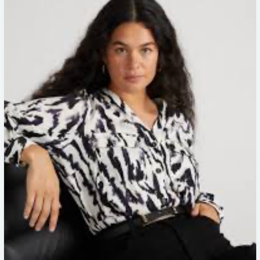 Universal Standard Black and White Button Down cooling Shirt
